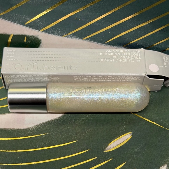R.E.M. Beauty Other - r.e.m. beauty Plumping Lipgloss in Jelly Sandals - Iridescent Pearl NIB